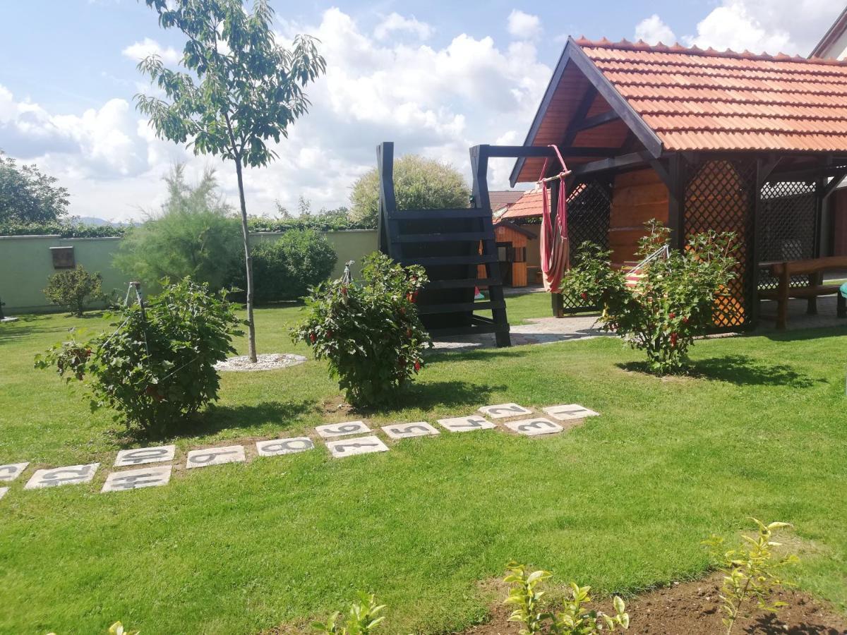 Penzion Kozak B&B Sebedražie Eksteriør billede